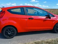 Gebraucht Ford Fiesta 60 PS (44 kW) 2015 Rot Kleinwagen