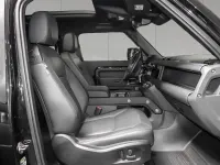 Gebraucht Land Rover Defender SE Dynamic 252 PS (185 kW) 2023 Santorini black SUV