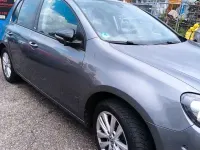 Gebraucht VW Golf VI Style 105 PS (77 kW) 2011 United grey metallic Kleinwagen