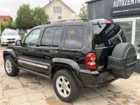 Gebraucht Jeep Cherokee Limited 163 PS (119 kW) 2006 Schwarz SUV