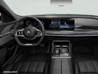 Gebraucht BMW 740 299 PS (219 kW) 2025 Schwarz Limousine