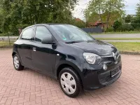 Gebraucht Renault Twingo Life 69 PS (50 kW) 2016 Schwarz Kleinwagen