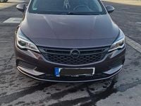 Gebraucht Opel Astra Edition 125 PS (91 kW) 2017 Braun Limousine