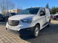 Gebraucht Opel Combo-e Life Edition 100 kW (136 PS) 2024 Kaolin weiss Van / Kleinbus