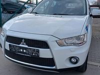 Gebraucht Mitsubishi Outlander Intense 170 PS (125 kW) 2010 Weiß SUV