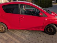 Gebraucht Toyota Aygo Edition 68 PS (50 kW) 2011 Rot Kleinwagen