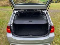 Gebraucht BMW 320 170 PS (125 kW) 2008 Grau Kombi