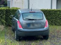 Gebraucht Lancia Ypsilon 96 PS (70 kW) 2005 Grau Kleinwagen