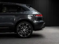 Gebraucht Porsche Macan Basis 265 PS (194 kW) 2022 Grau SUV