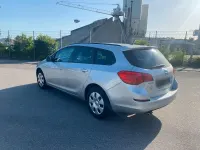 Gebraucht Opel Astra 140 PS (102 kW) 2011 Silber Kombi