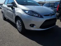 Gebraucht Ford Fiesta 96 PS (70 kW) 2008 Silber Kleinwagen