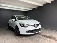 Gebraucht Renault Clio 75 PS (55 kW) 2013 Weiß Kleinwagen