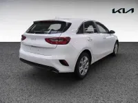 Gebraucht Kia Ceed Vision 140 PS (102 kW) 2025 Deluxeweiss met. (metallic) Kleinwagen
