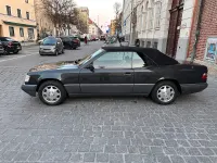 Gebraucht Mercedes 220 150 PS (110 kW) 1995 Schwarz Cabrio