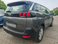 Gebraucht Peugeot 5008 131 PS (96 kW) 2023 Grau SUV