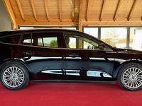 Gebraucht Ford Focus Titanium 125 PS (91 kW) 2019 Schwarz Kombi
