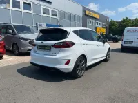 Gebraucht Ford Fiesta ST-Line X 125 PS (91 kW) 2022 Weiß Kleinwagen