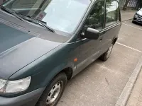 Gebraucht Mitsubishi Space Runner 122 PS (89 kW) 1997 Grün Van / Kleinbus