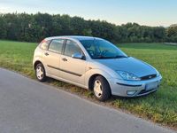 Gebraucht Ford Focus Finesse 75 PS (55 kW) 2002 Silber Limousine