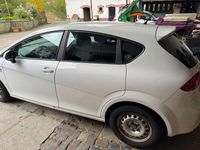 Second-hand Seat Leon Reference 125 CP (91 kW) 2010 Alb Hatchback