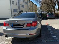 Gebraucht BMW 730 Sport Line 258 PS (189 kW) 2012 Grau Limousine