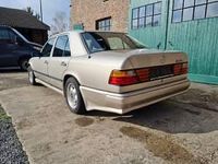 Gebraucht Mercedes E300 188 PS (138 kW) 1986 Gold Limousine