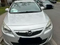 Gebraucht Opel Astra 110 PS (80 kW) 2012 Grau Limousine
