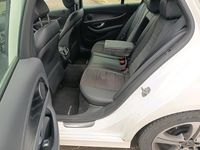 Gebraucht Mercedes E350 AMG line 258 PS (189 kW) 2018 Weiß Kombi