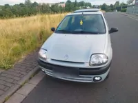 Gebraucht Renault Clio 58 PS (42 kW) 1999 Grau Kleinwagen