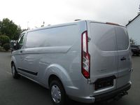 Gebraucht Ford Transit Custom 131 PS (96 kW) 2019 Silber Van / Kleinbus