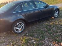 Gebraucht Audi A4 Ambiente 120 PS (88 kW) 2010 Schwarz Limousine