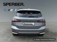Gebraucht BMW 220 Luxury Line 156 PS (114 kW) 2023 Silber Van / Kleinbus