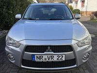Gebraucht Mitsubishi Outlander Top 156 PS (114 kW) 2012 Silber SUV