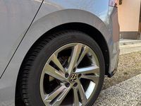 Gebraucht VW Golf VIII R-line 131 PS (96 kW) 2023 Grau Limousine