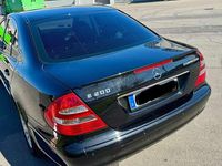 Gebraucht Mercedes E200 Classic 163 PS (119 kW) 2005 Kombi