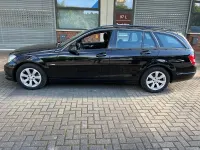 Second-hand Mercedes C200 184 CP (135 kW) 2011 Negru Break