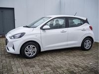 Gebraucht Hyundai i10 Select 67 PS (49 kW) 2023 Weiß Kleinwagen