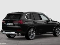 Gebraucht BMW X5 Sport Line 313 PS (230 kW) 2025 Schwarz SUV