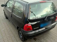 Używany Renault Twingo 58 KM (42 kW) 2001 Czarny Hatchback