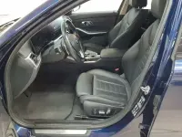 Gebraucht BMW 320 Sport Line 190 PS (139 kW) 2023 Tansanitblau metallic Kombi