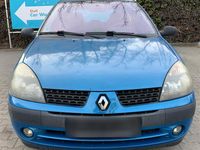 Używany Renault Clio II 55 KM (40 kW) 2002 Niebieski Hatchback