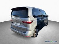 Gebraucht VW Multivan Life 150 PS (110 kW) 2024 Monosilber metallic Van