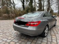 Gebraucht Mercedes E250 204 PS (150 kW) 2010 Grau Coupé
