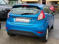 Gebraucht Ford Fiesta Titanium 82 PS (60 kW) 2016 Blau Kleinwagen