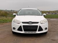 Używany Ford Focus 140 KM (102 kW) 2011 Biały Kombi