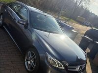 Gebraucht Mercedes E400 Edition 333 PS (244 kW) 2015 Grau Limousine