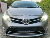 Gebraucht Toyota Verso Executive 150 PS (110 kW) 2014 Andere farbe metallic Van / Kleinbus