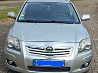 Gebraucht Toyota Avensis 129 PS (94 kW) 2008 Silber Kombi