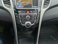 Gebraucht Hyundai i30 YES! 110 PS (80 kW) 2015 Weiß Kombi