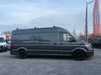 Gebraucht VW Crafter 177 PS (130 kW) 2023 Grau Van